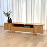 Donovan Entertainment Unit