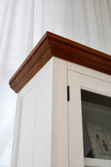 Surrey 2 Door Vitrine