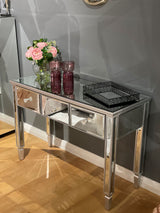 Artia Mirrored Console