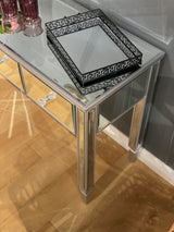 Artia Mirrored Console