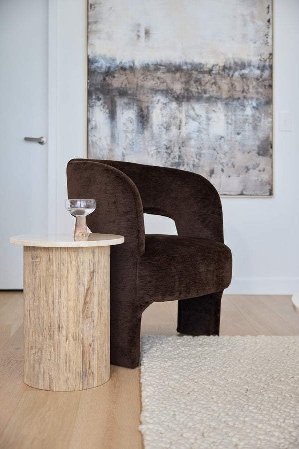 Pantone 2025: Why Mocha Mousse Is Our New Comfort Zone