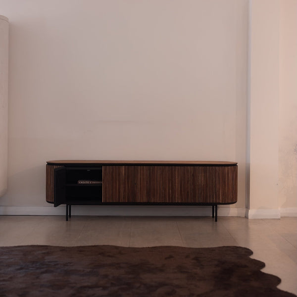 Monaco Entertainment Unit