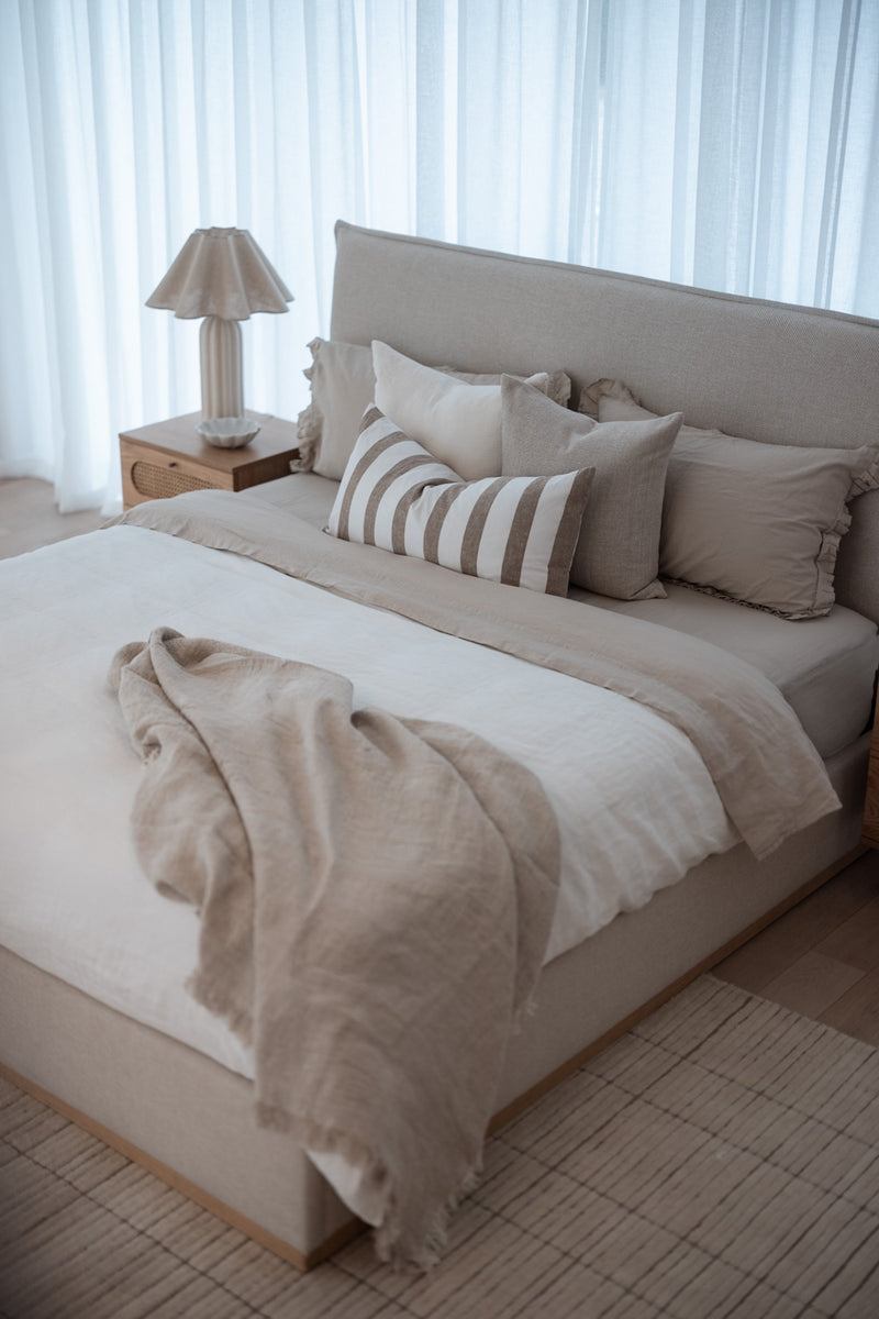 Aria Bed with Gas Lift Storage