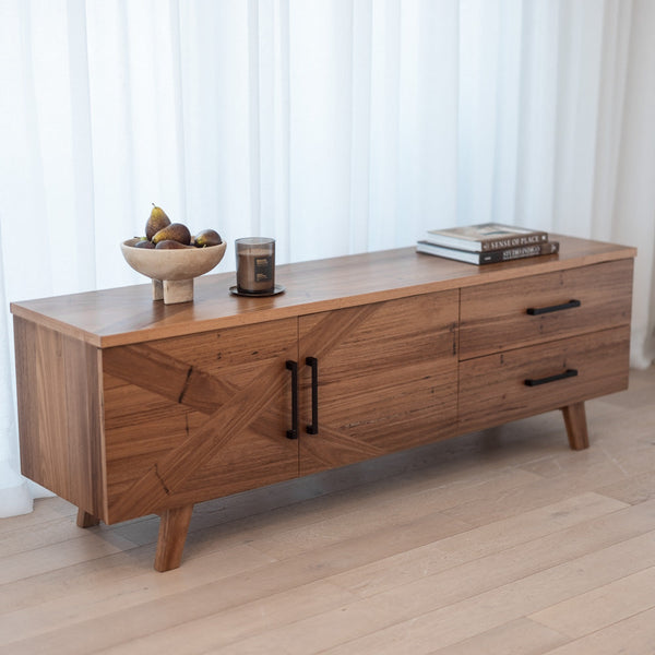 Bondi Entertainment Unit