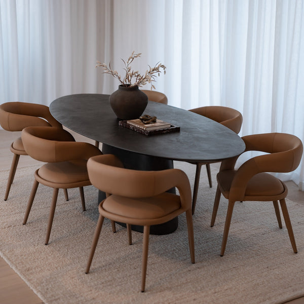 Juni 2400 Dining Table - Black