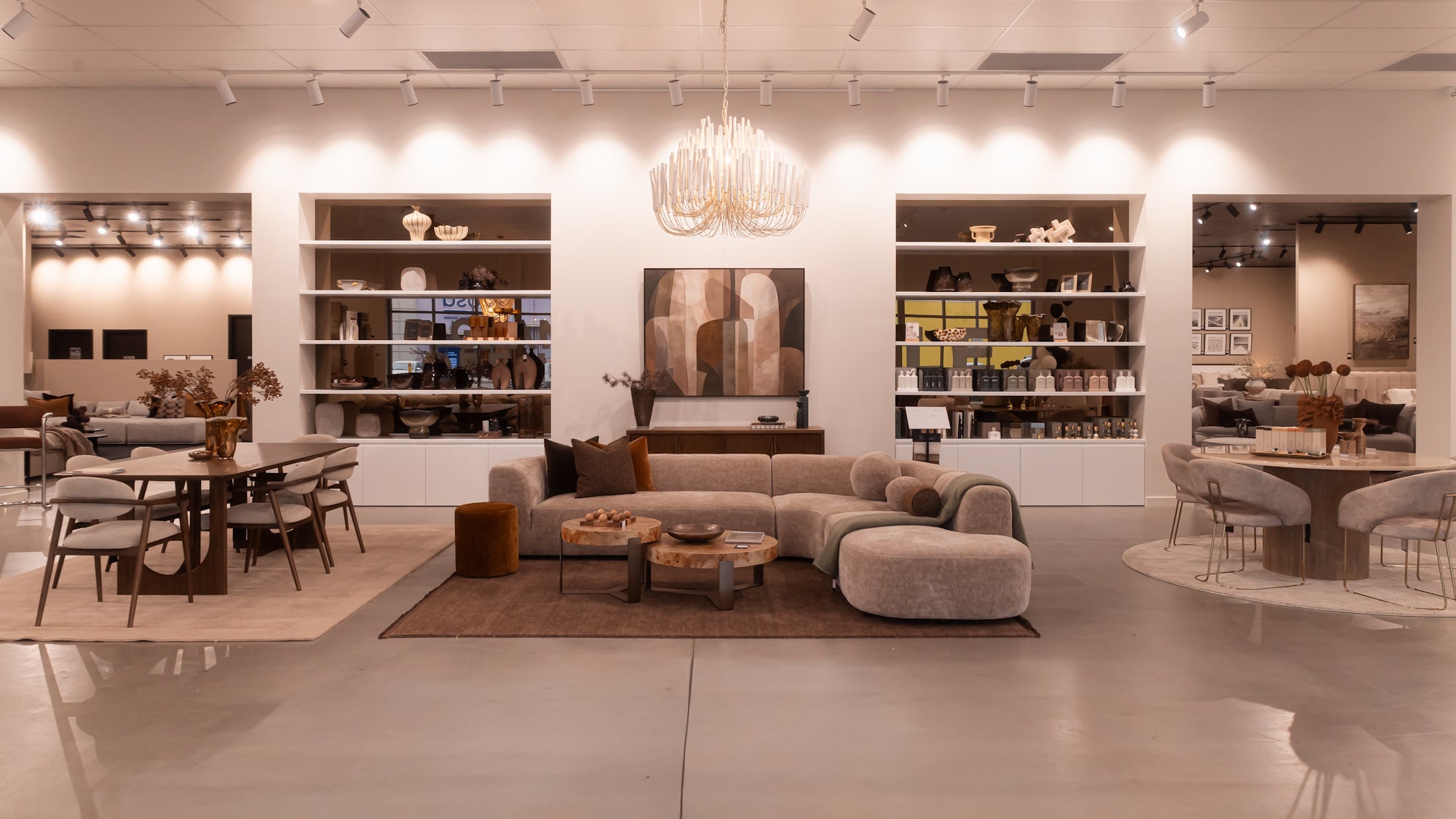 MIDLAND SHOWROOM