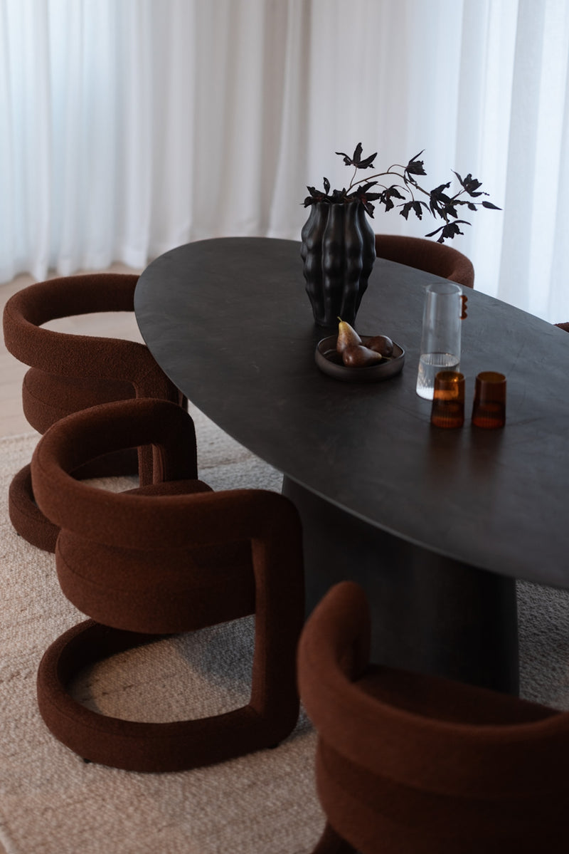 Juni 2400 Dining Table - Black