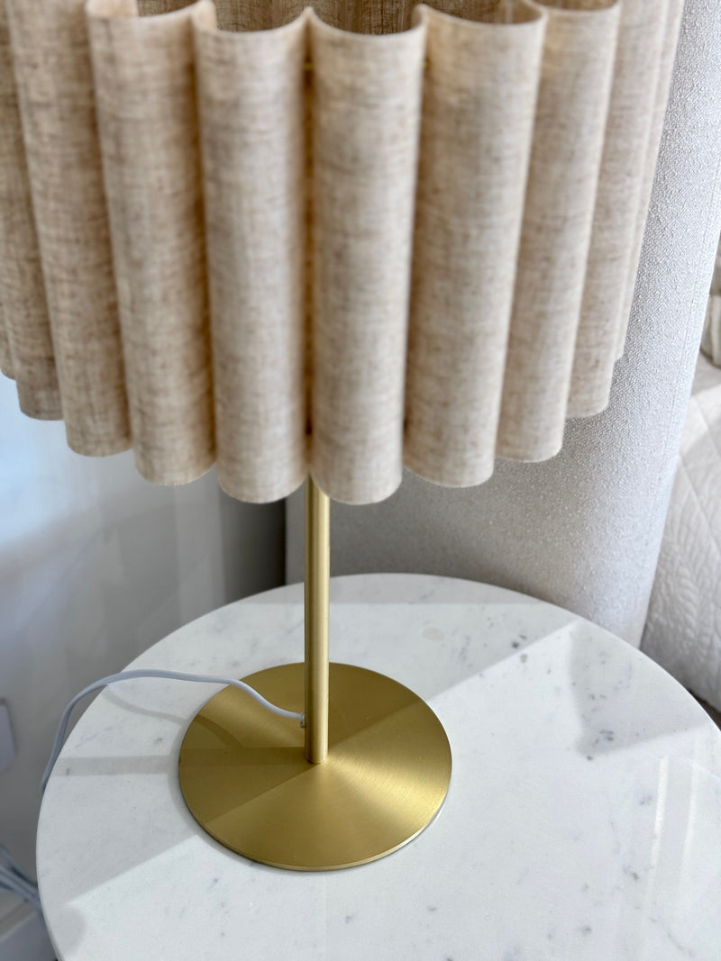 Sombra Metal Lamp - Gold/Natural