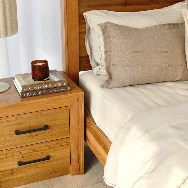 Bondi Bedside