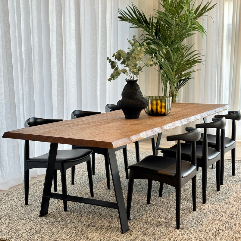 Elm Elbow Chair - Black