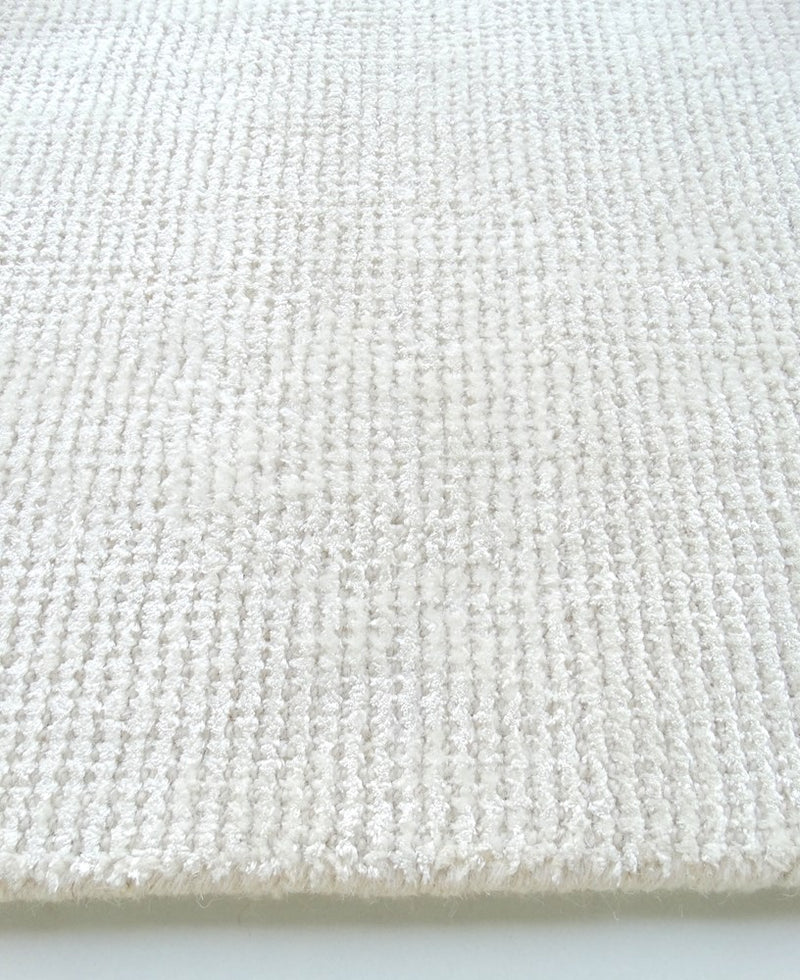Noble Weft Rug - Pearl