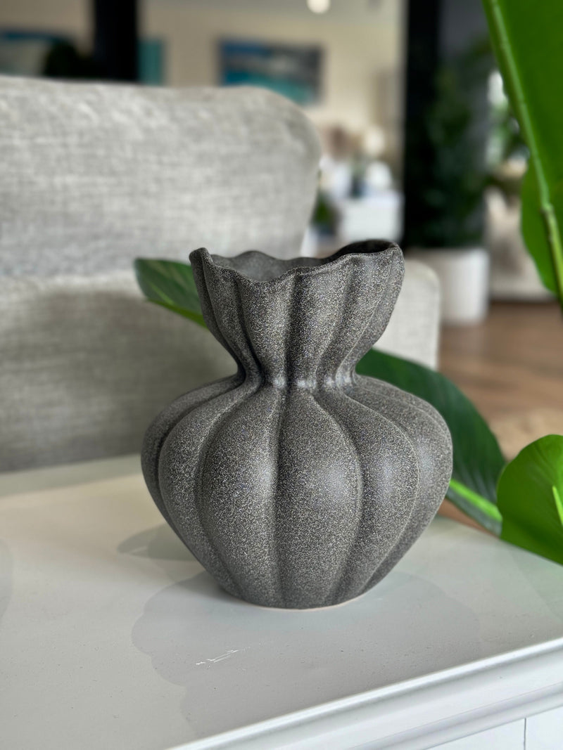 Basma Vase Small - Black